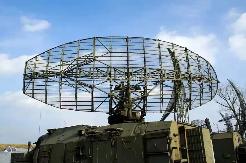 Mobile radar antenna truck