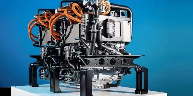 Fuel cell powertrain module